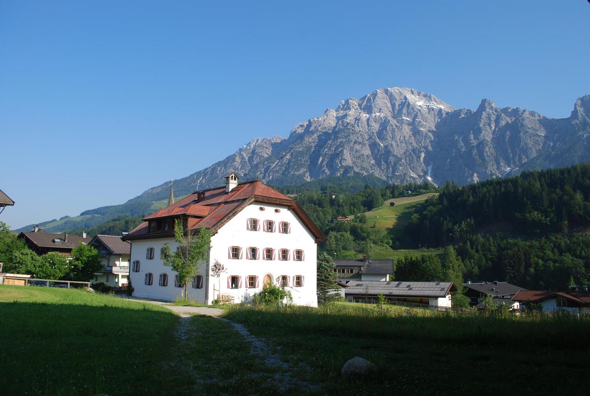 Ansitz Wirtsgut - Familienappartements In Den Bergen Leogang Exteriör bild