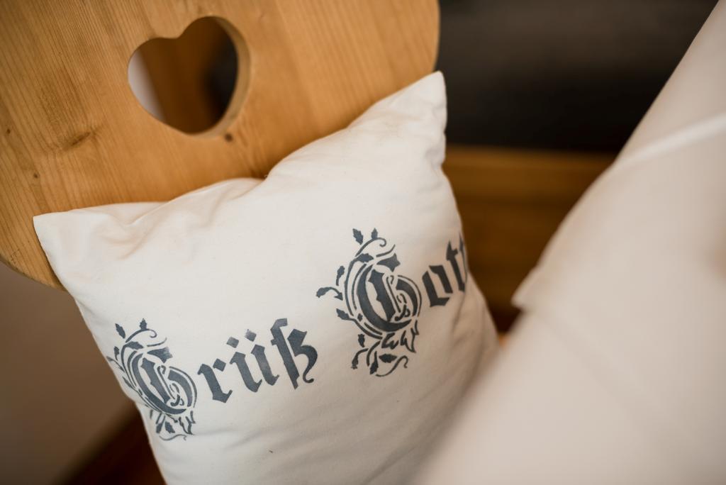 Ansitz Wirtsgut - Familienappartements In Den Bergen Leogang Exteriör bild